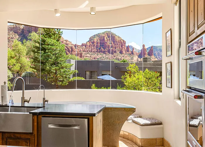 Panoramic Views, Game Room, Pool, Hot Tub! Holiday home *