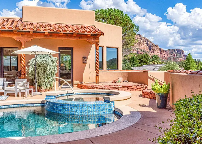 Panoramic Views, Game Room, Pool, Hot Tub! Holiday home Sedona