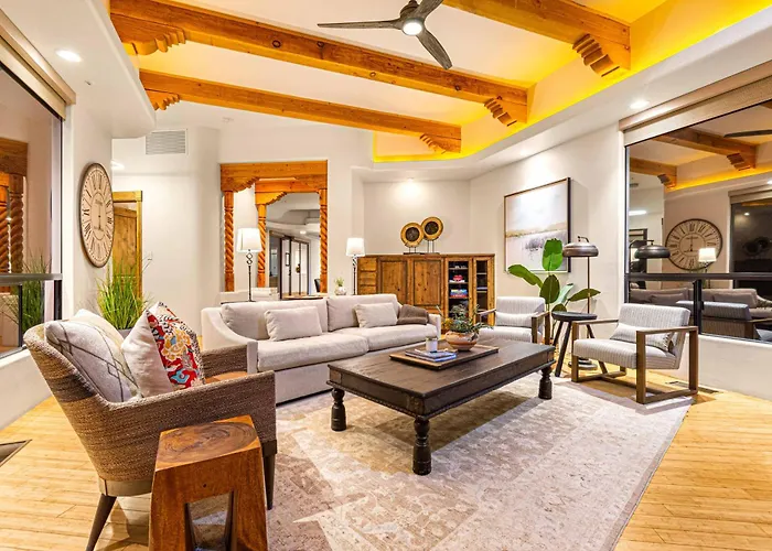 Holiday home Panoramic Views, Game Room, Pool, Hot Tub! Sedona