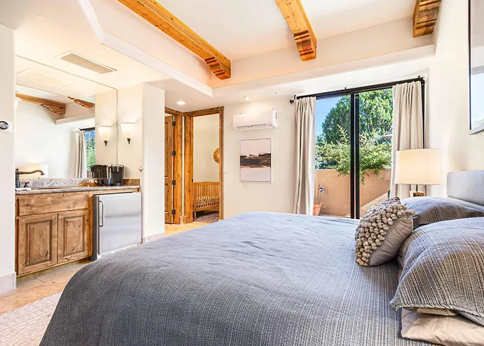Panoramic Views, Game Room, Pool, Hot Tub! Holiday home *